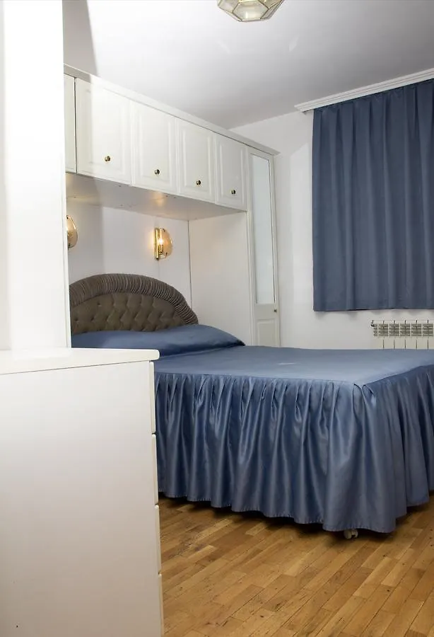 Apartment Pier فارنا